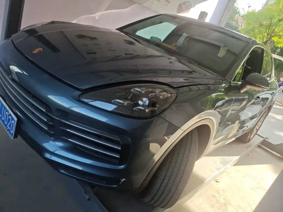 Купить Porsche Cayenne