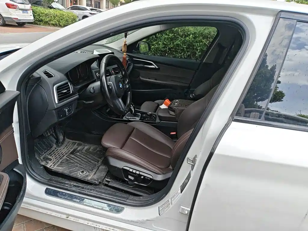 BMW 1 Series — миниатюра 8