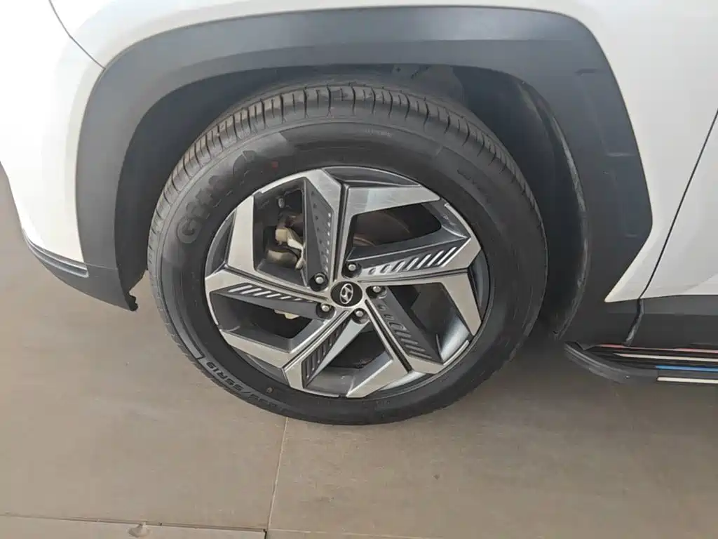 Hyundai Tucson — миниатюра 23