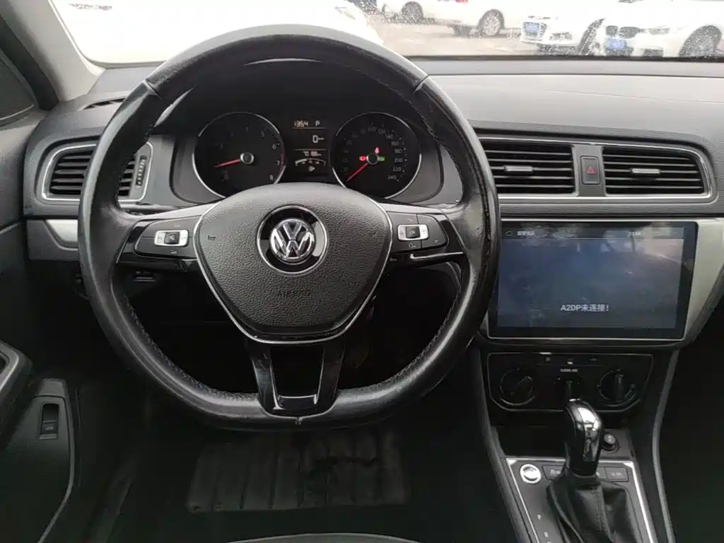 Volkswagen Lavida — миниатюра 11