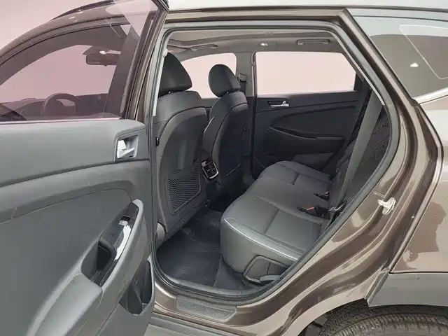 Hyundai Tucson — миниатюра 8