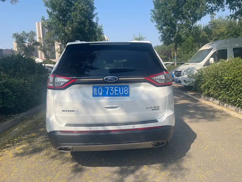 Ford Edge — миниатюра 7