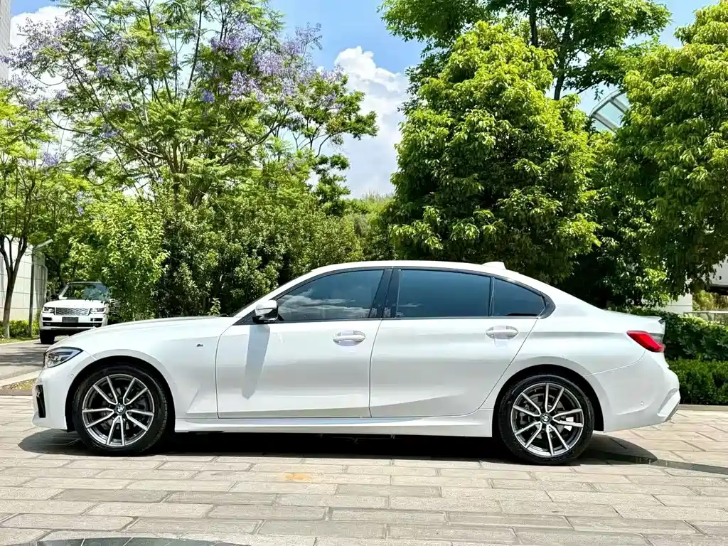 BMW 3 Series — миниатюра 3