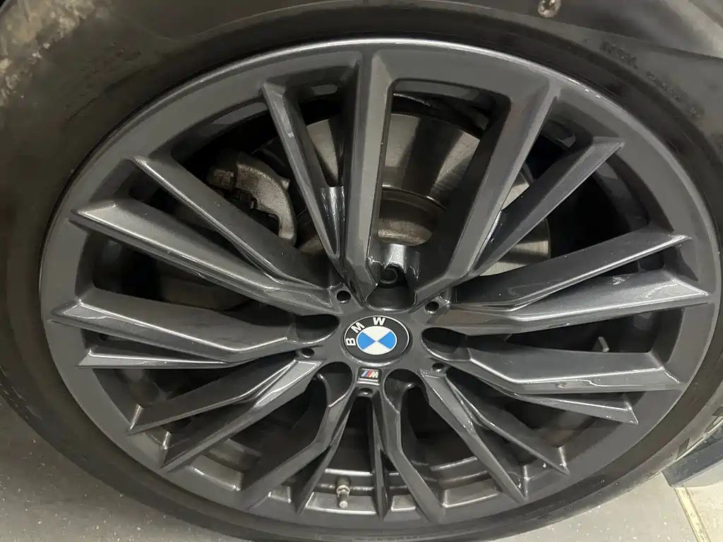 BMW 3 Series — миниатюра 13