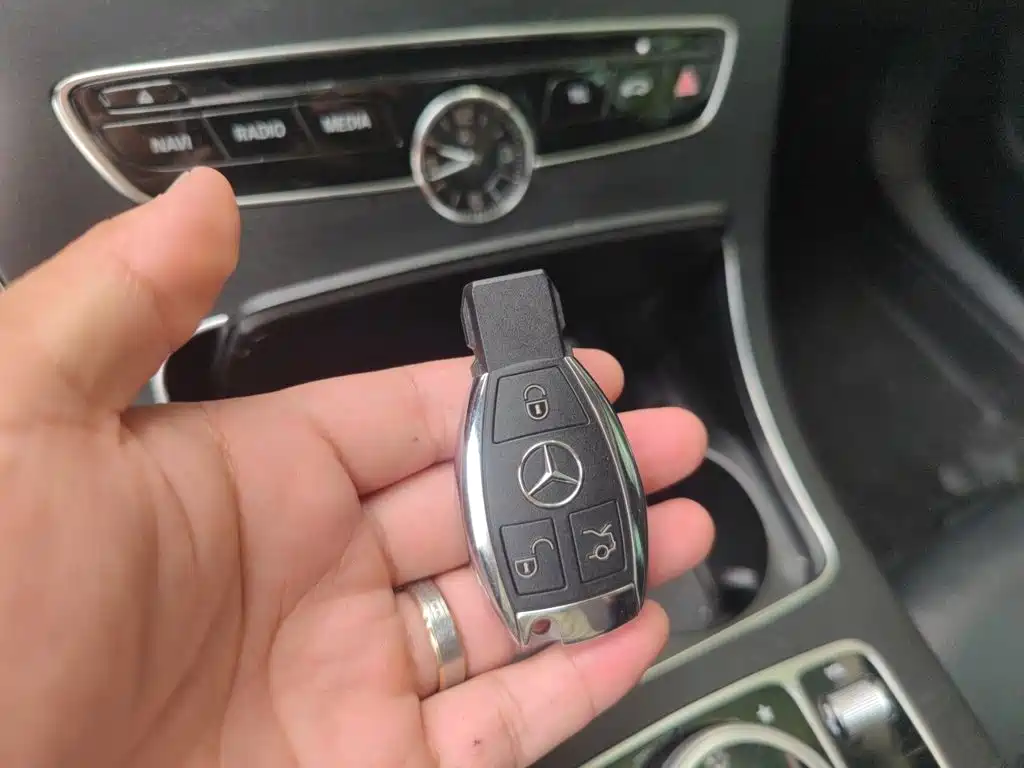 Mercedes-Benz C-Class — миниатюра 12