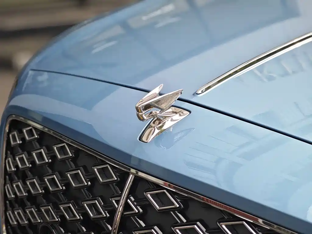 Bentley Flying Spur PHEV — миниатюра 2