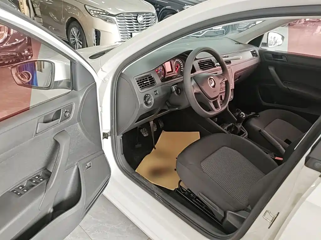 Volkswagen Santana — миниатюра 16