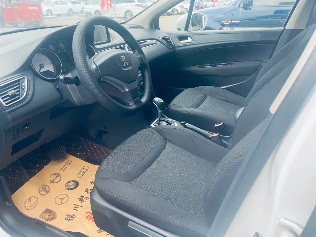 Peugeot 308 — миниатюра 4