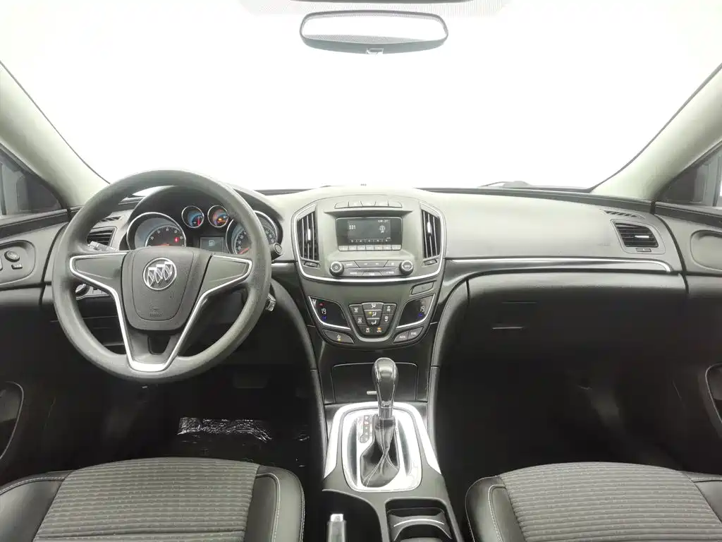 Buick Regal — миниатюра 5