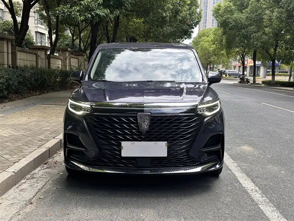 ROEWE IMAX8