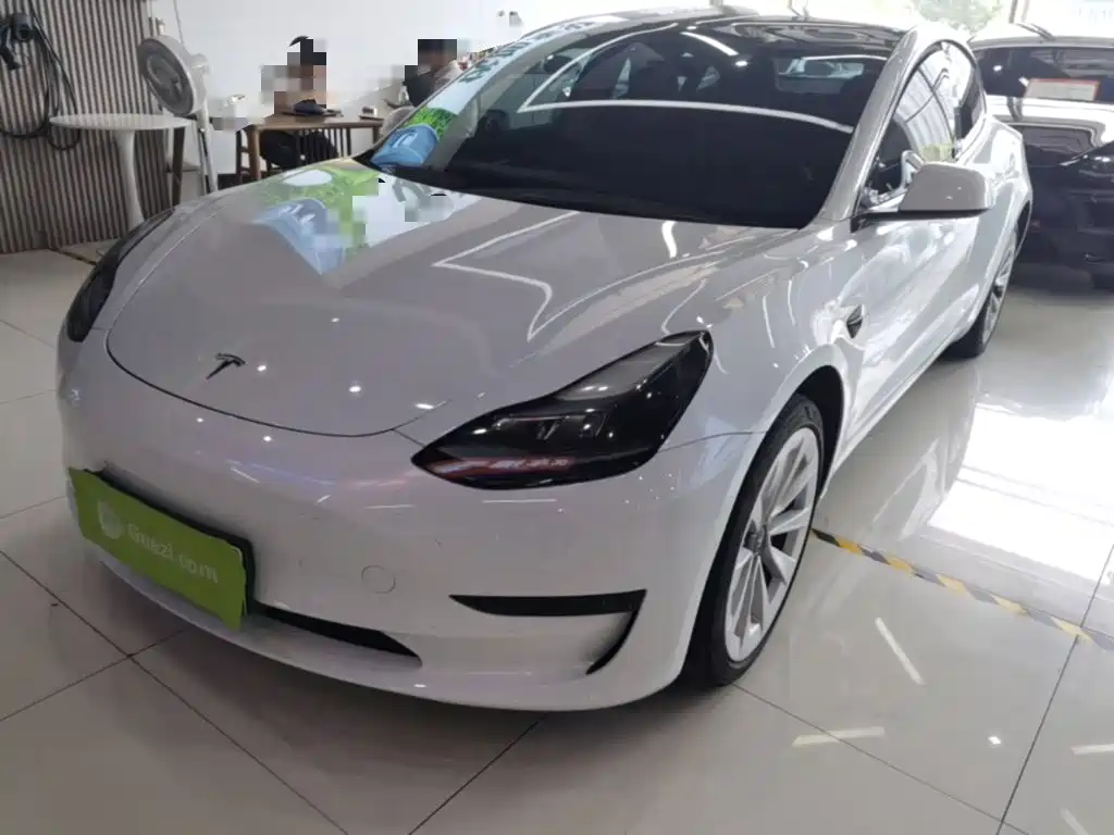 Tesla Model 3 — миниатюра 2