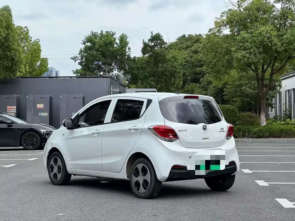 Changan Benben E-Star — миниатюра 4