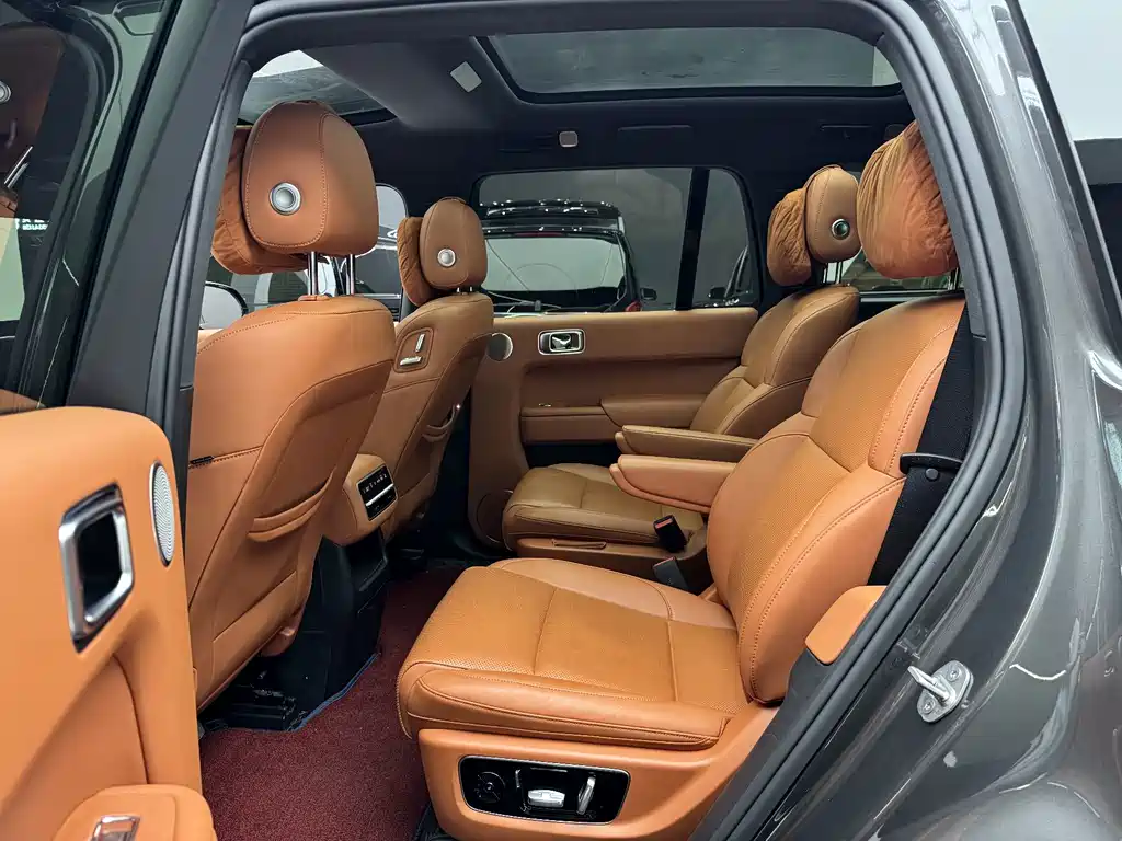 Li Auto Li L8 — миниатюра 16