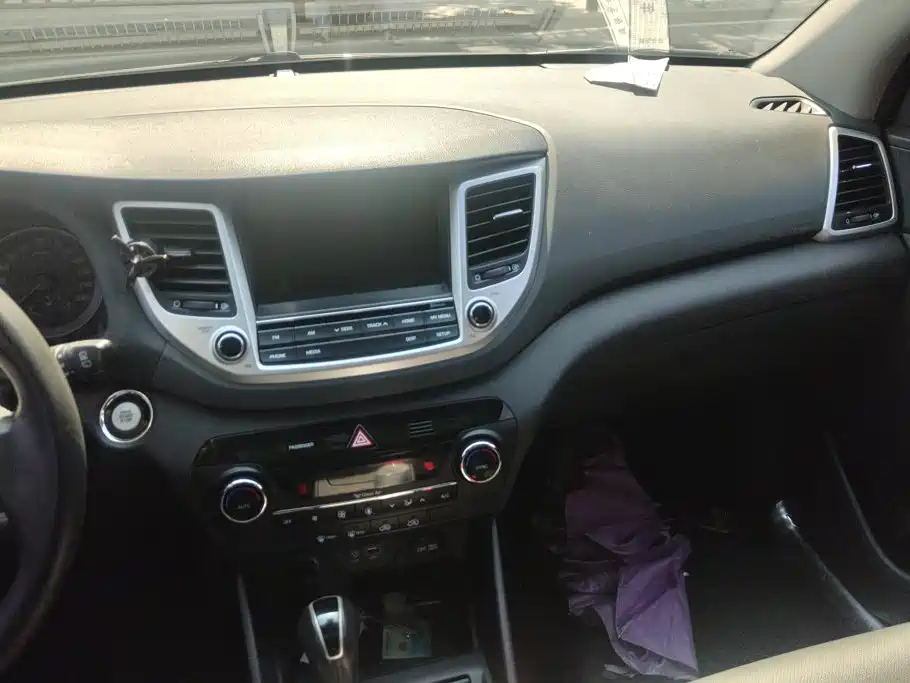 Hyundai Tucson — миниатюра 13