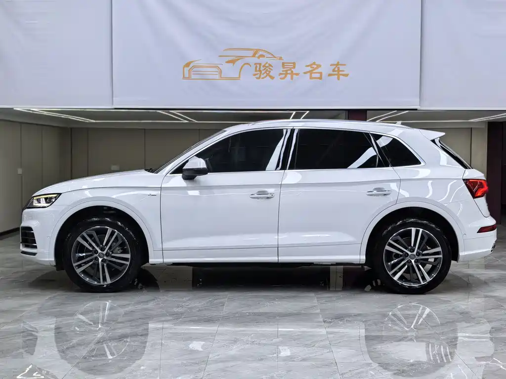 Audi Q5L 2020 45 TFSI Premium Fashion