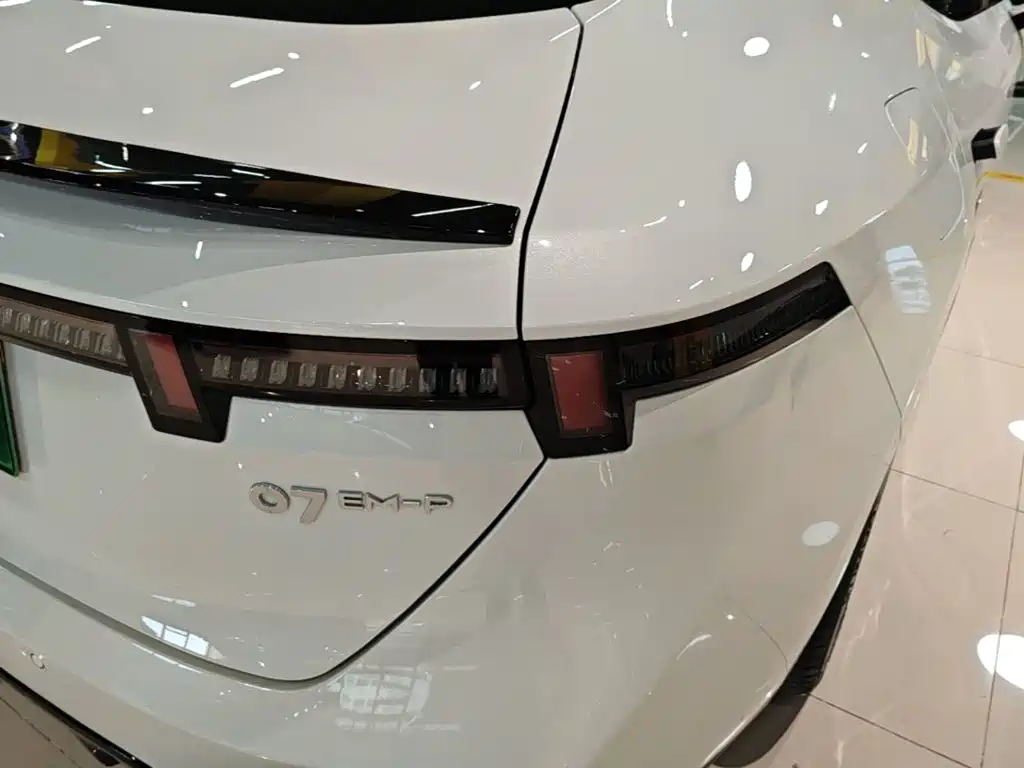 Lynk & Co 07 EM-P — миниатюра 8