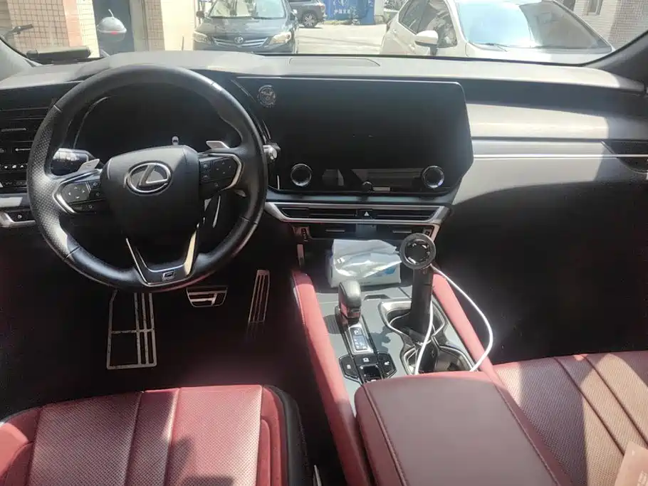 Lexus RX — миниатюра 12