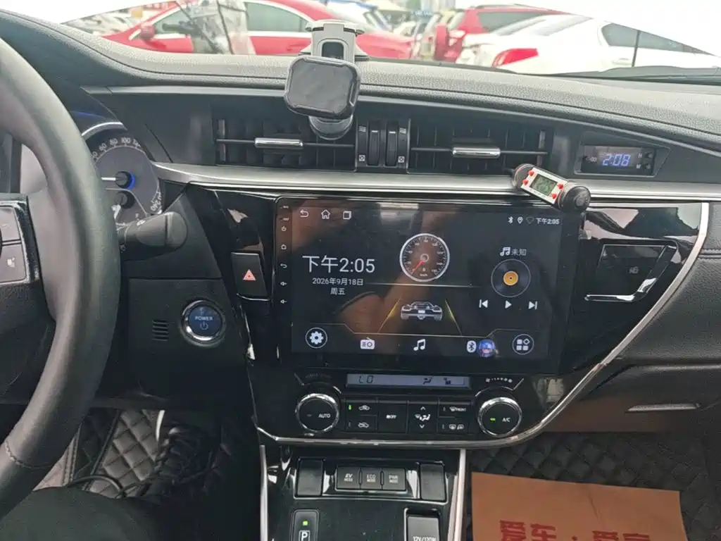 Toyota Corolla — миниатюра 13