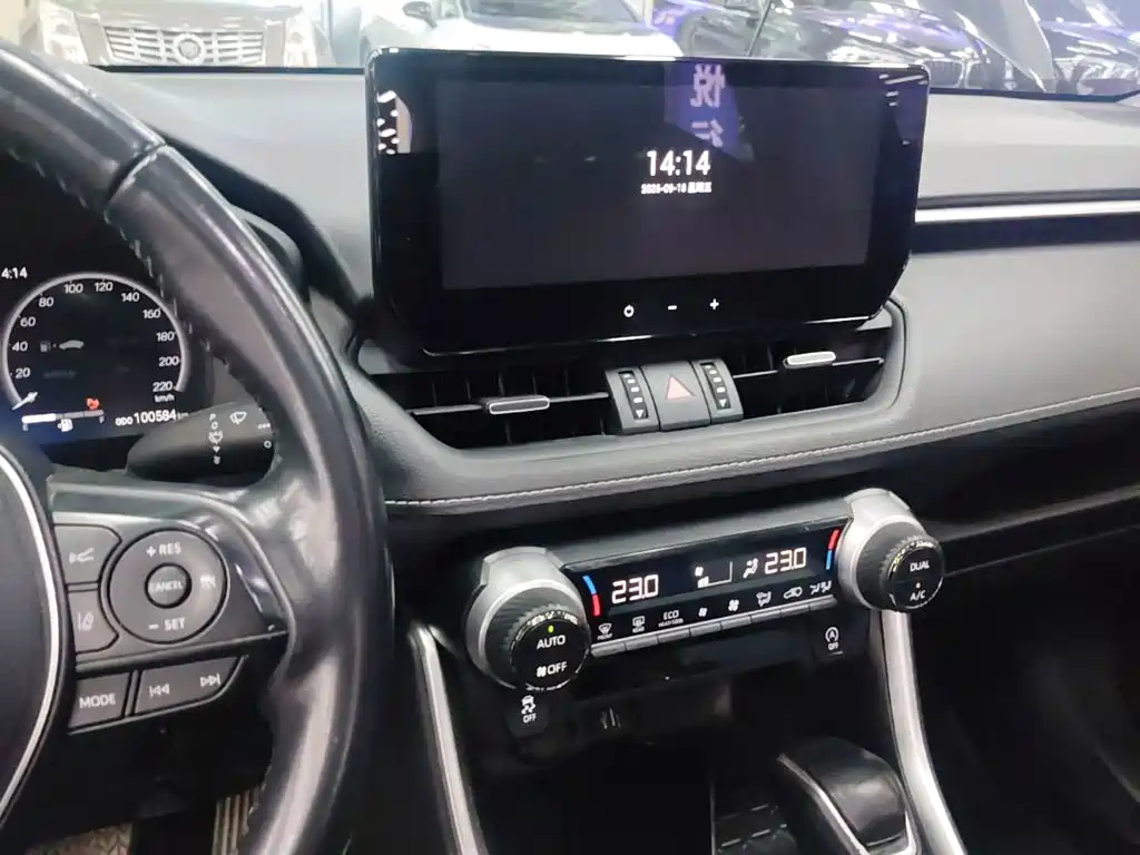 Toyota Wildlander — миниатюра 13