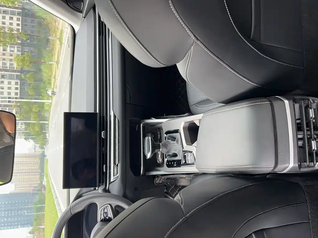 Geely Emgrand — миниатюра 12