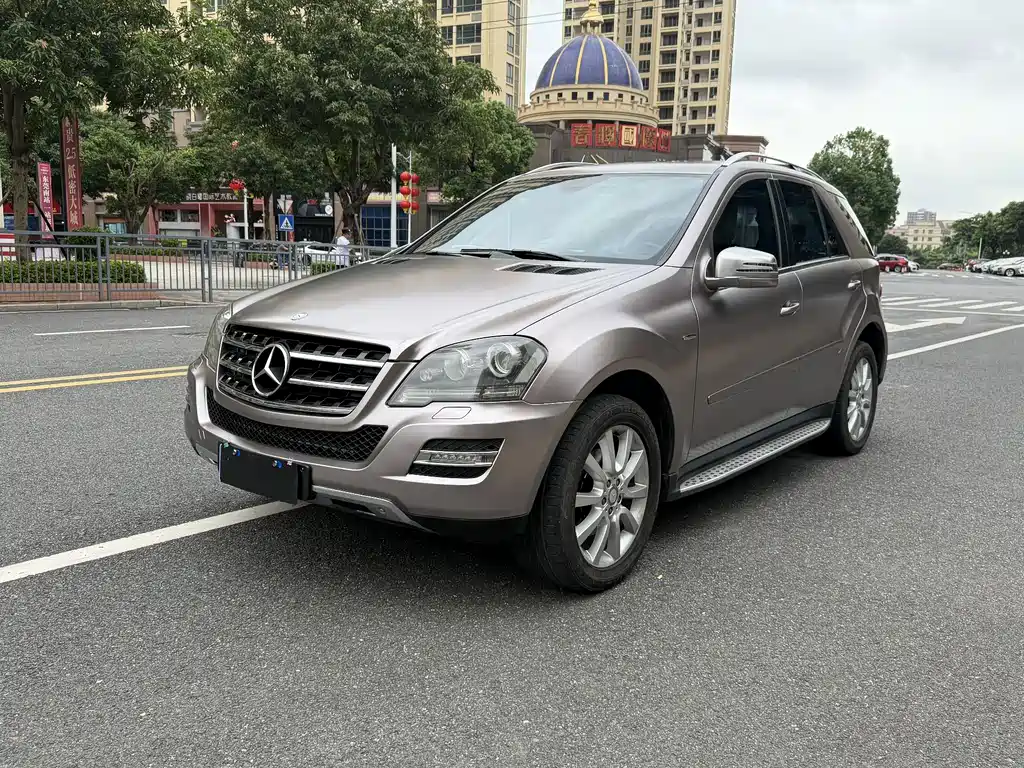 Mercedes-Benz M-Class — миниатюра 2