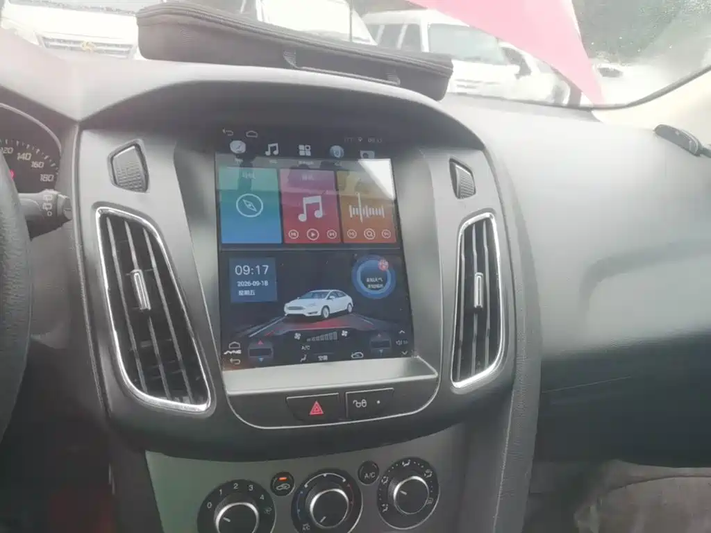 Ford Focus — миниатюра 13