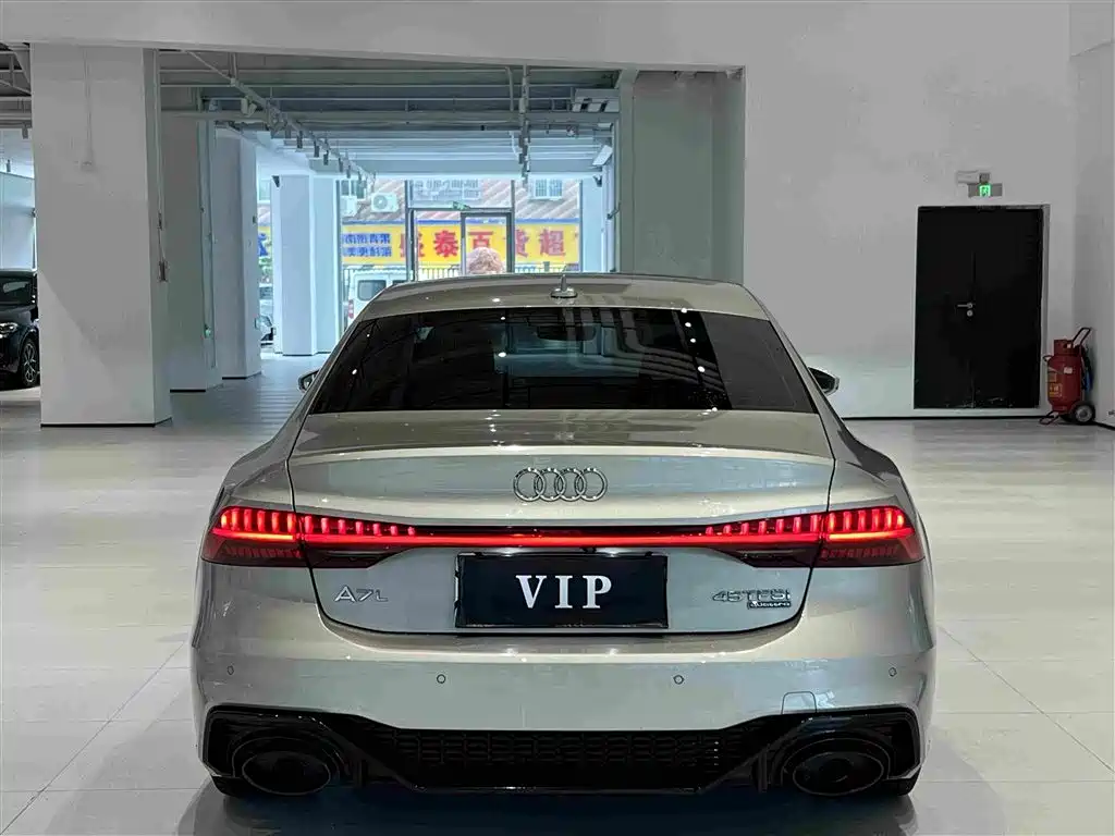Audi A7L — миниатюра 8