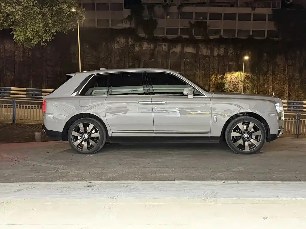 ROLLS-ROYCE CULLINAN