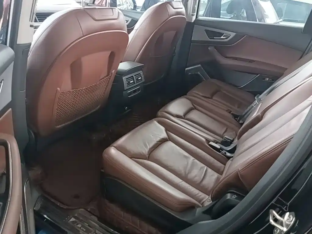 Audi Q7 — миниатюра 17