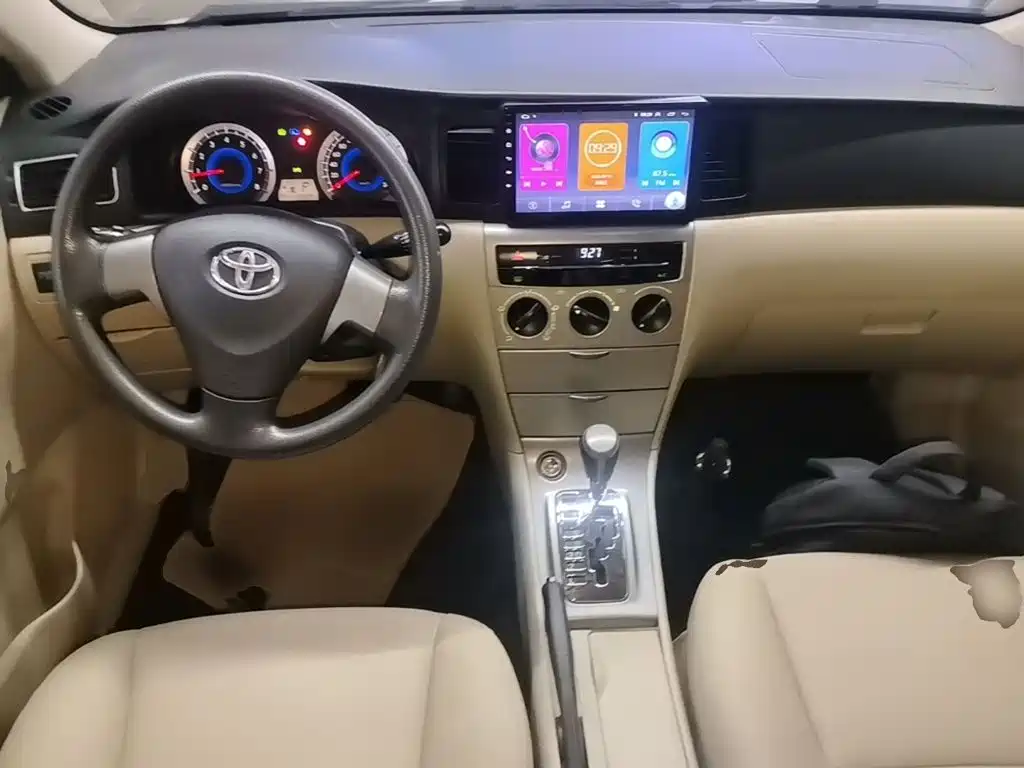 Toyota Corolla — миниатюра 10
