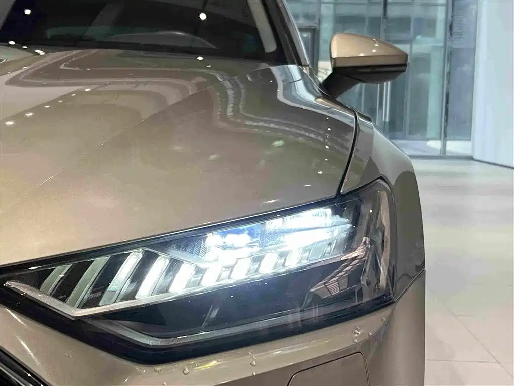 Audi A7L — миниатюра 15