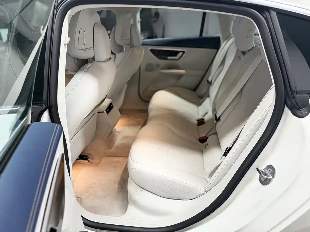 Mercedes-Benz EQE — миниатюра 8
