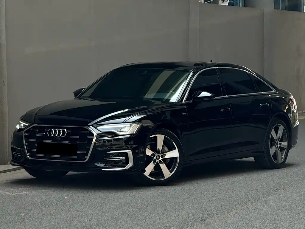 Audi A6L 2022