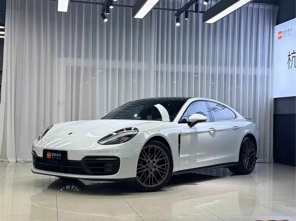 Porsche Panamera 2024
