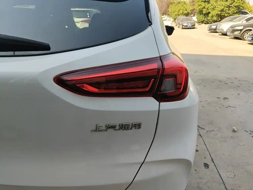 Buick Encore — миниатюра 8