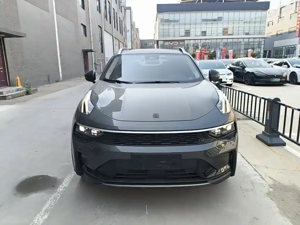 Lynk & Co 01 — миниатюра 3