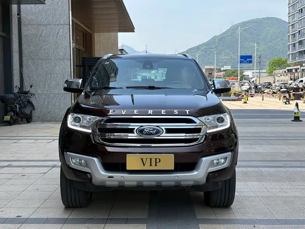 Ford Everest 2016 2.0T AT Luxury