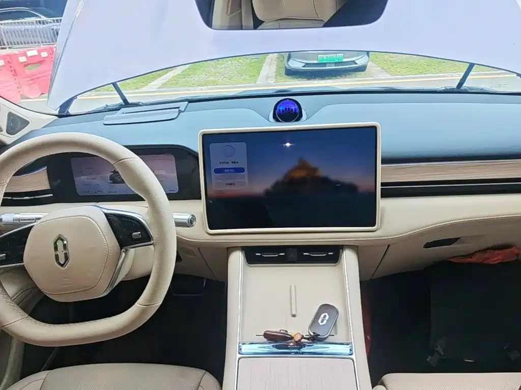 AITO AITO M5 — миниатюра 10