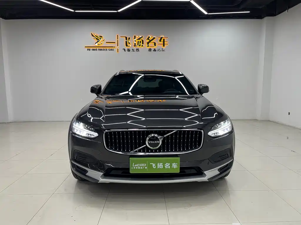 Volvo V90 2024 Cross Country B5 AWD