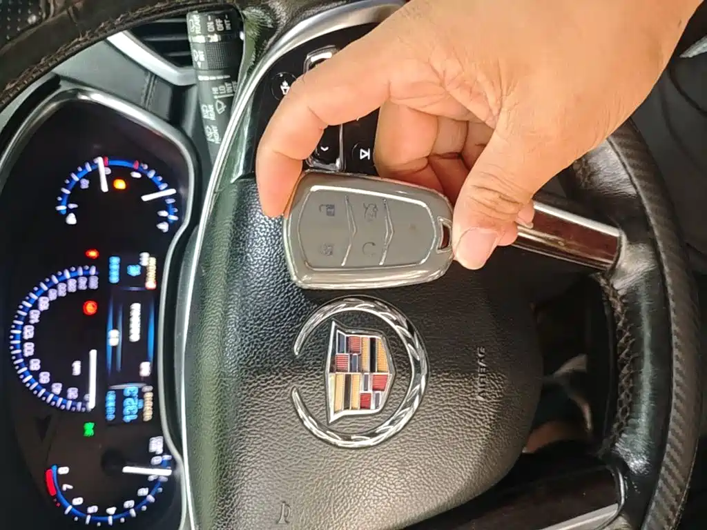 Cadillac SRX — миниатюра 9