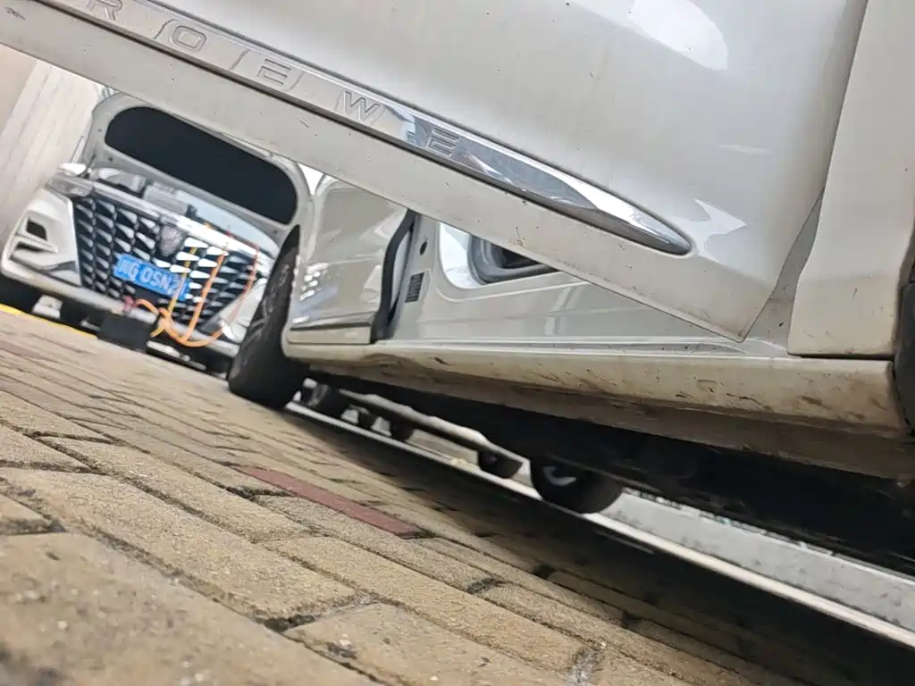 Roewe iMAX8 — миниатюра 21