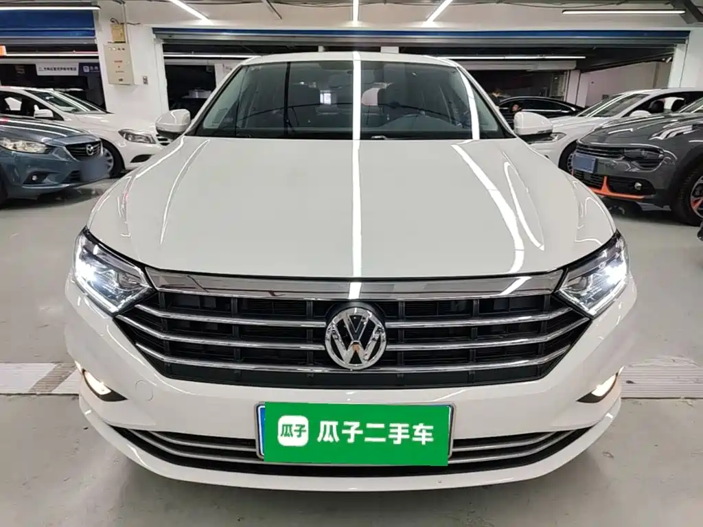 Volkswagen Sagitar — миниатюра 3