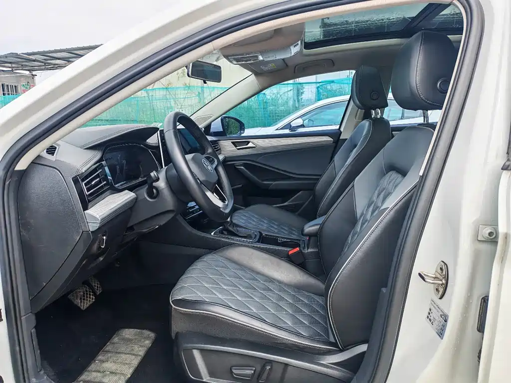 Volkswagen Sagitar — миниатюра 4