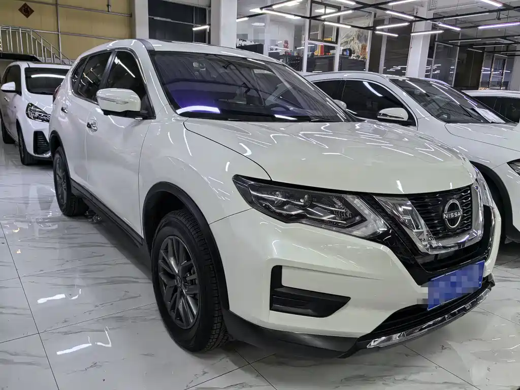 Nissan X-Trail — миниатюра 3