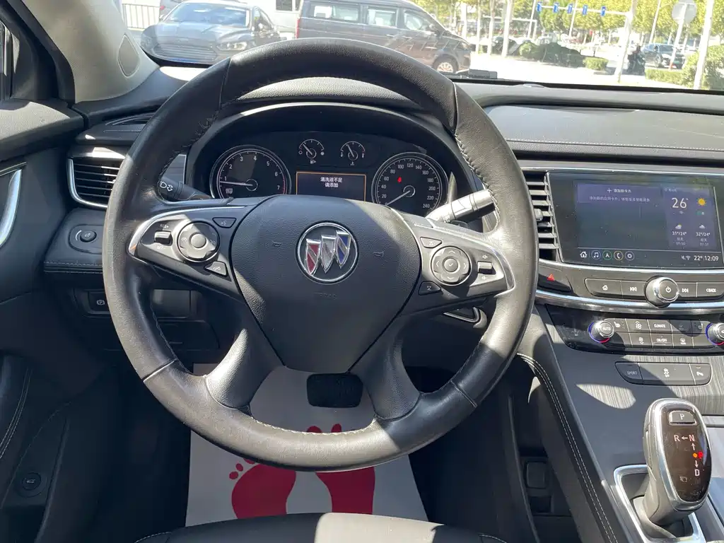 Buick LaCrosse — миниатюра 11