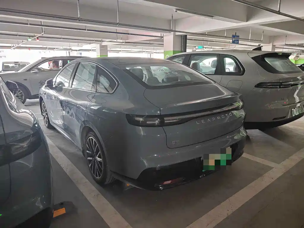 Leapmotor Ноль один. — миниатюра 4