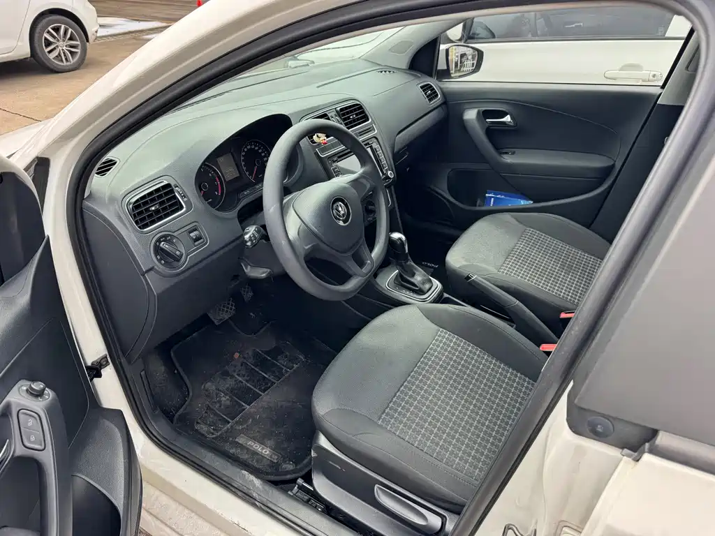 Volkswagen Polo — миниатюра 3