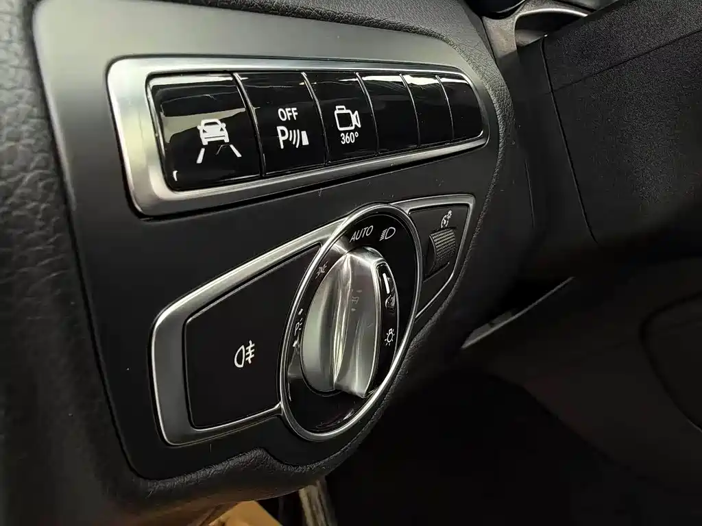 Mercedes-Benz GLC — миниатюра 8