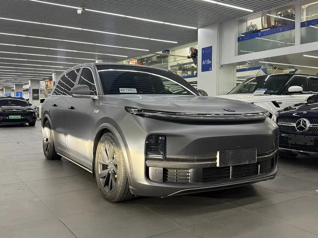 Li Auto IDEAL L8
