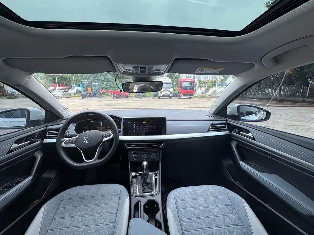 Volkswagen Lavida — миниатюра 7
